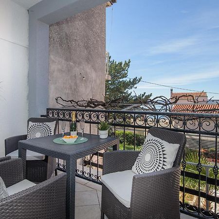 Apartmani Tena Selce Exterior photo