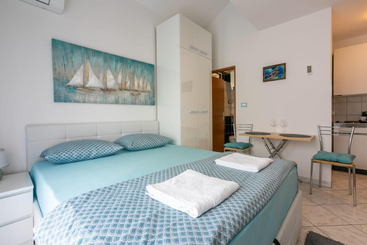 Apartmani Tena Selce Exterior photo