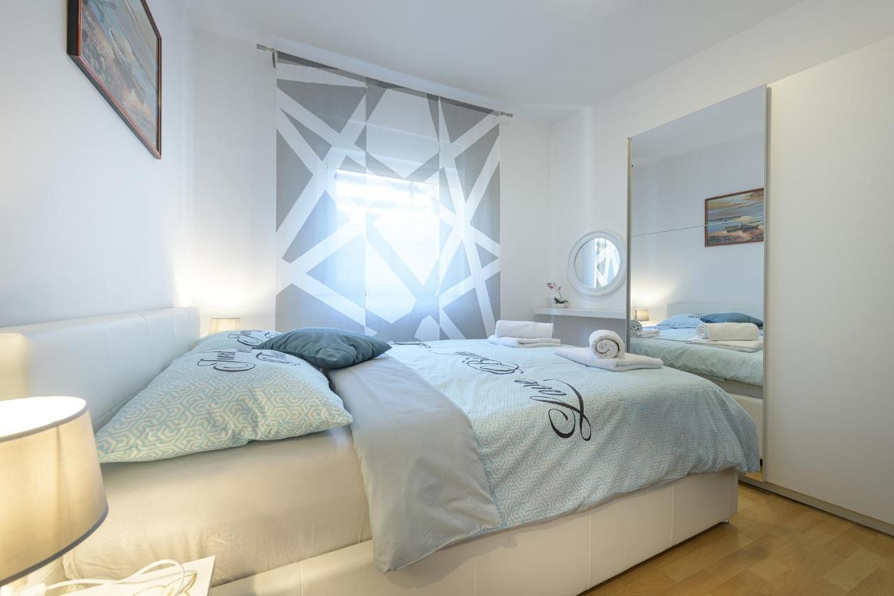 Apartmani Tena Selce Exterior photo